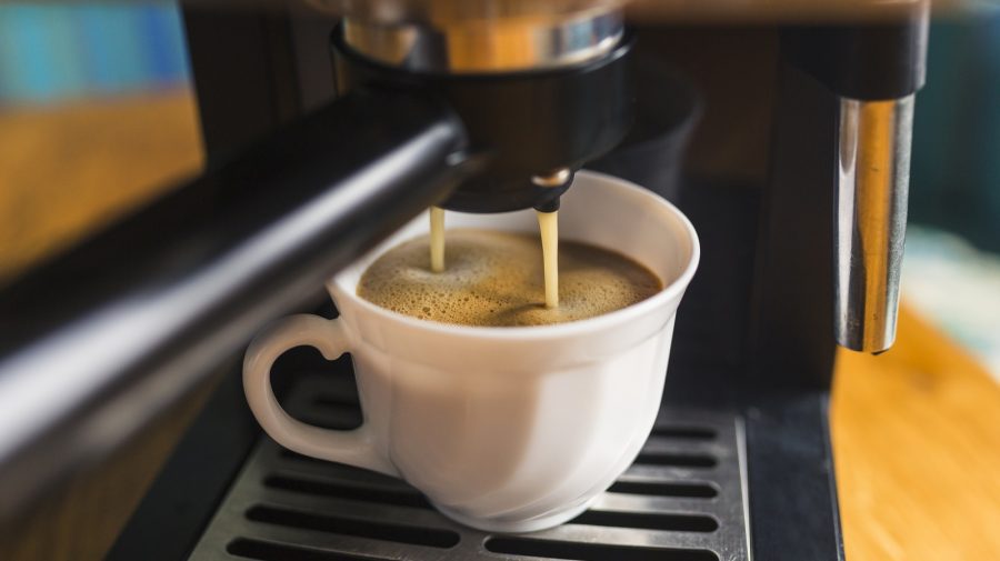 Ora la care trebuie să bei cafeaua ca să te bucuri cât mai mult de efectele ei, potrivit specialiștilor