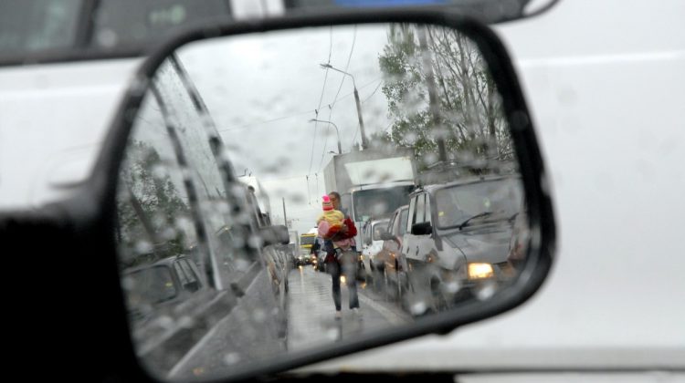 O țară europeană vrea să interzică cerșetoria la nivel național