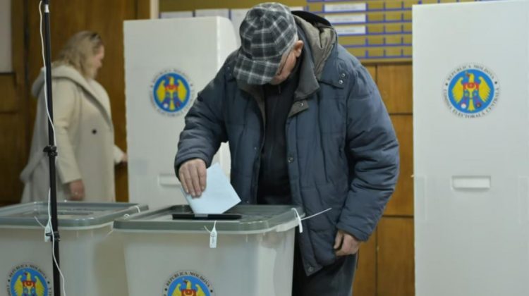 Cum s-a votat la Fălești, raionul unde s-a născut Maia Sandu