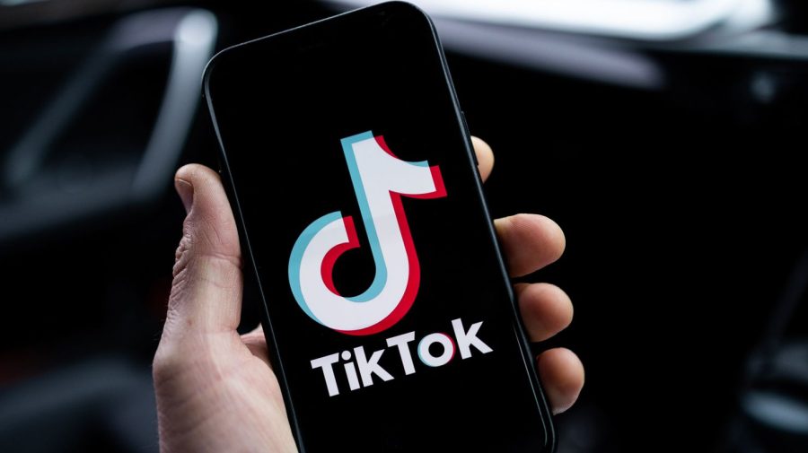 TikTok, dat în judecată de 14 state din SUA. Motivul autorităților