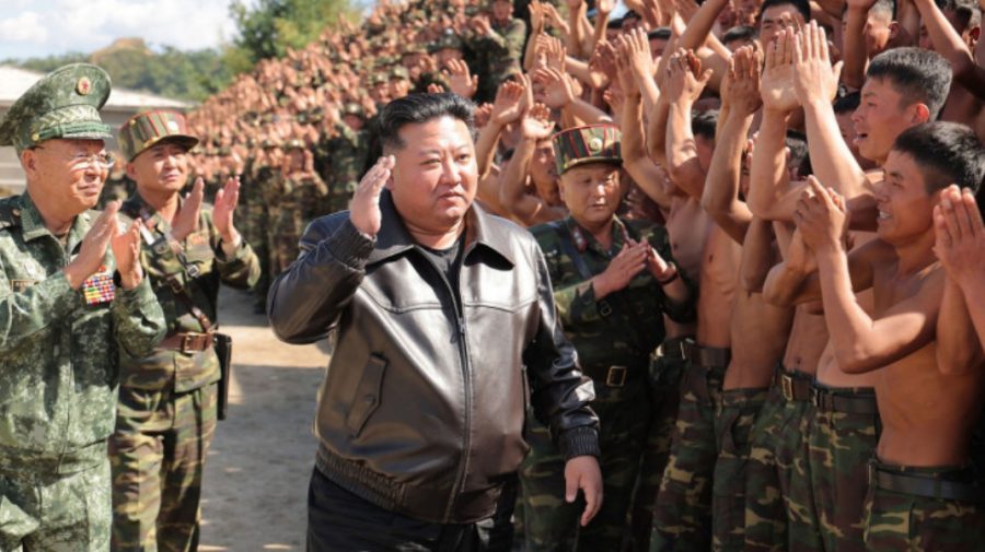 Kim Jong Un l-a păcălit pe Putin și i-a trimis soldați fără nicio pregătire militară: „Simpli mercenari, carne de tun”