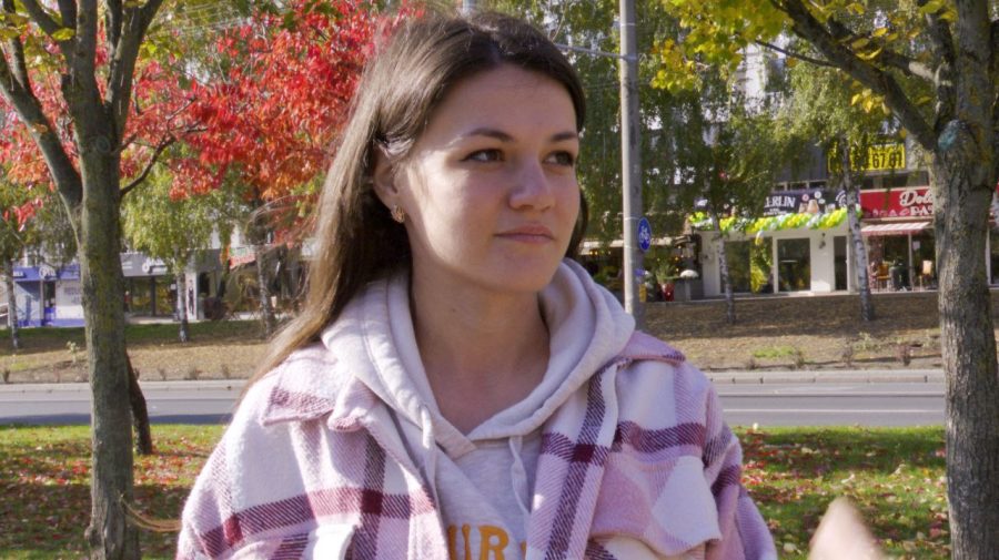 VOX POPULI Tinerii, hotărâţi să participe la vot duminică: „Pentru viitorul copiilor noştri”