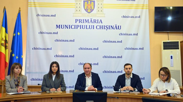 Municipalitatea a pus ochii pe panourile publicitare. Viceprimar: Unii agenți economici s-au speriat