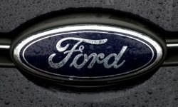 Ford, lovitură majoră pentru angajați. Mii de oameni rămân fără loc de muncă