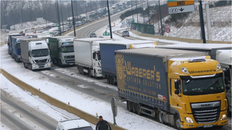 Tragedie pe o autostradă din Franța. Un moldovean a fost găsit mort lângă un camion