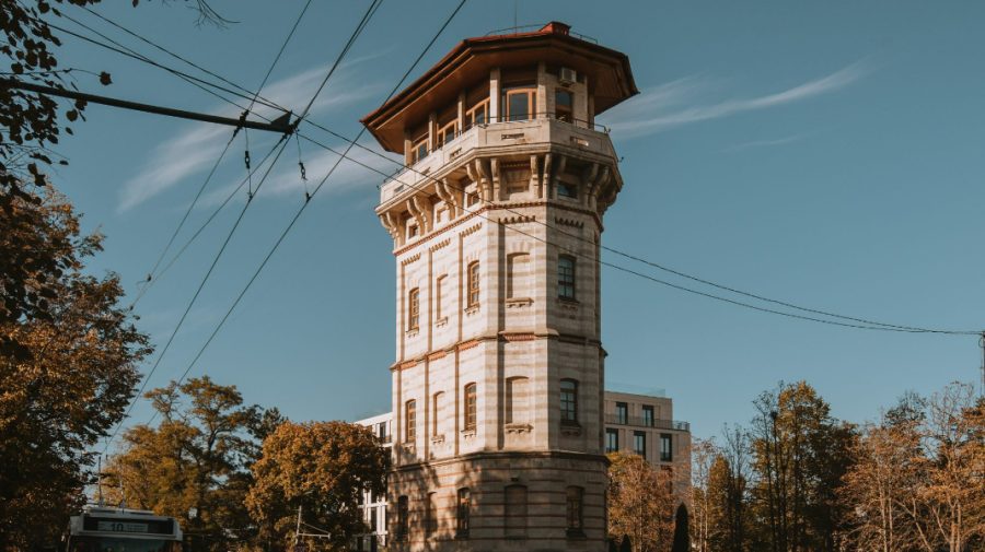 Patru zile de „Seri de film la înălțime”, în incinta Turnului de Apă. Intrarea va fi gratuită