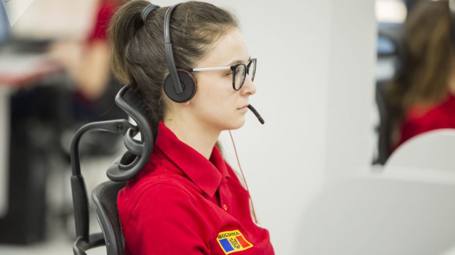 Zeci de operatori, pregătiți să preia urgențele, în Republica Moldova, în noaptea dintre ani