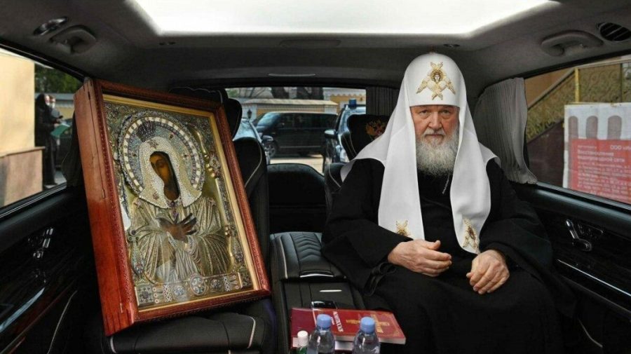 Patriarhul Kirill i-a îndemnat pe rușii bogați să-și împartă averea: „Este un dar de la Dumnezeu”