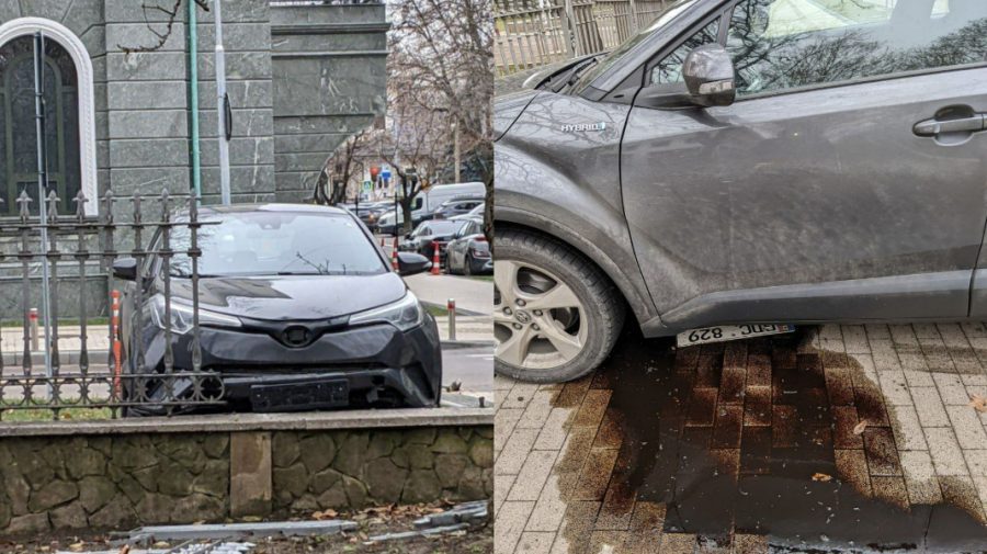 Două mașini s-au ciocnit în centrul Chișinăului. O Toyota s-a oprit în gardul parcului „Ștefan cel Mare”