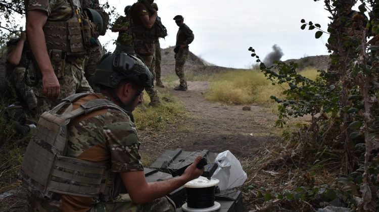 Sfârșitul conflictului? Zeci de mii de soldați ar putea fi trimiși în Ucraina pentru menținerea păcii