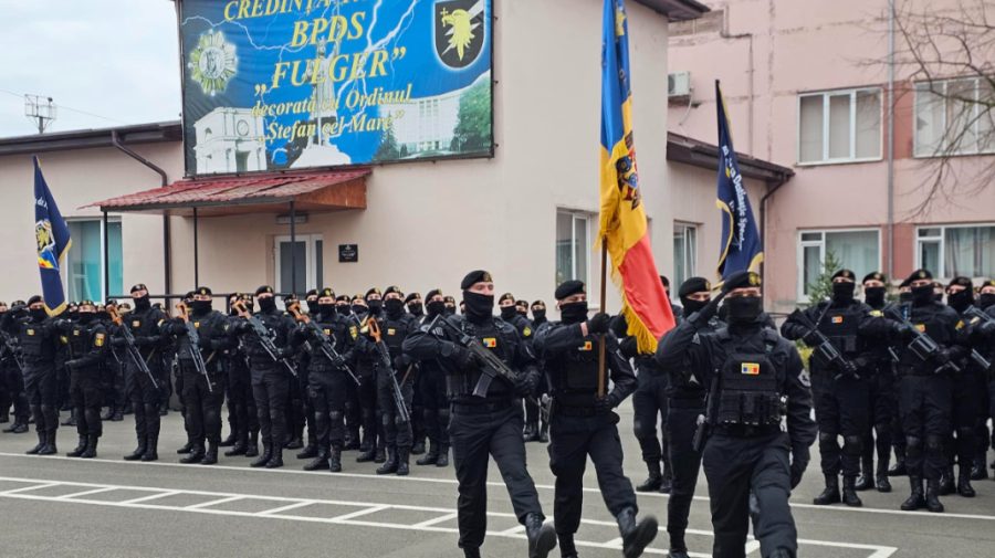 VIDEO Brigada de poliție „Fulger” împlinește 33 de ani de la fondare. „Este un simbol al forței, curajului și onoarei”