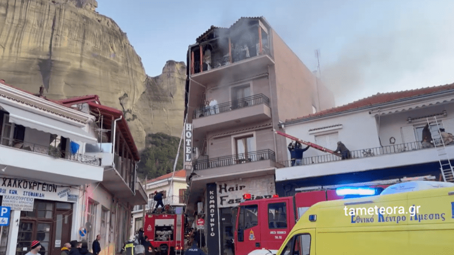 VIDEO Patronul unui hotel a murit după ce s-a aruncat de la etaj pentru a scăpa dintr-un incendiu