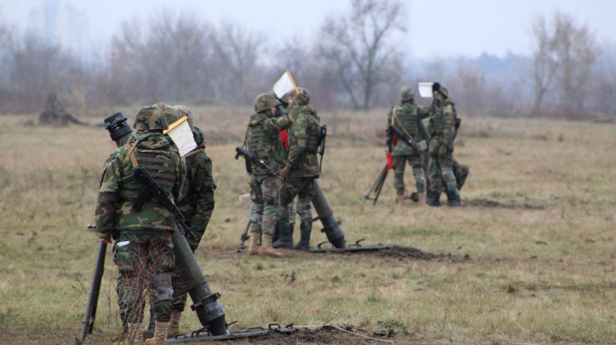 Militarii moldoveni, în acțiune! La centrele militare din sudul și nordul țării au loc instruiri cu trageri de luptă