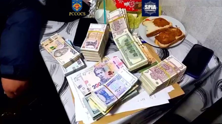 VIDEO Recruți ucraineni treceau Nistrul cu barca pentru aproape 100.000$. Angajați ai MAI sunt bănuiți că îi ajutau