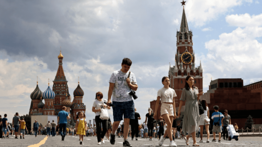 Și moldovenii sunt vizați! Din 1 ianuarie 2025, Rusia impune limite de ședere pentru cetățenii străini