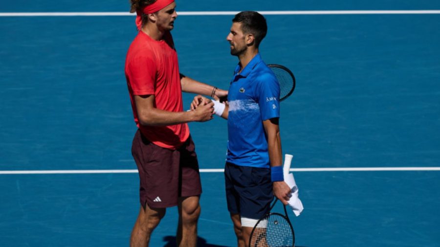 Djokovic s-a retras de la Australian Open, după ce a pierdut primul set al semifinalei. A fost huiduit de suporteri
