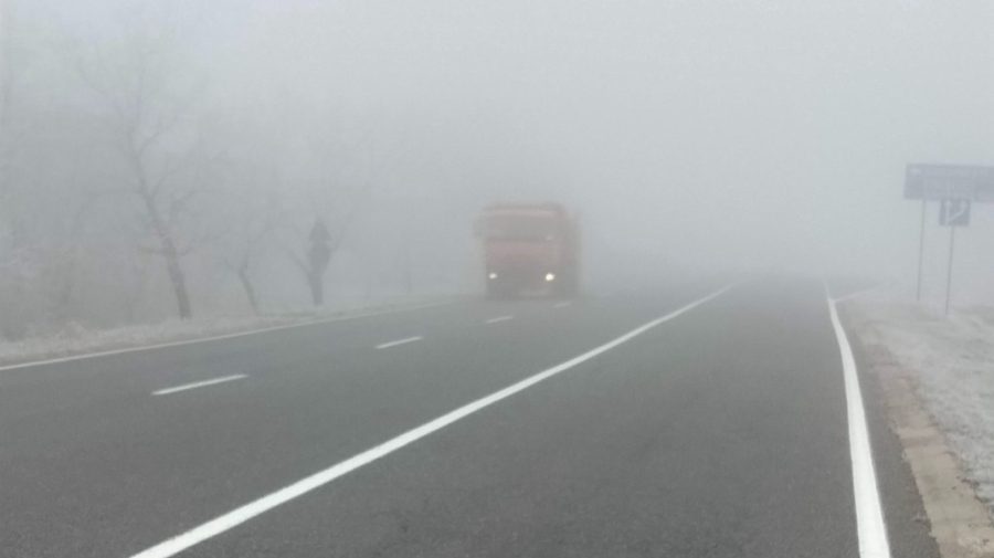 Meteorologii anunță un nou cod galben de ceață. Recomandări către șoferi