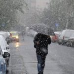 Meteorologii din România anunță primele ninsori din această toamnă. Ce se întâmplă în Moldova