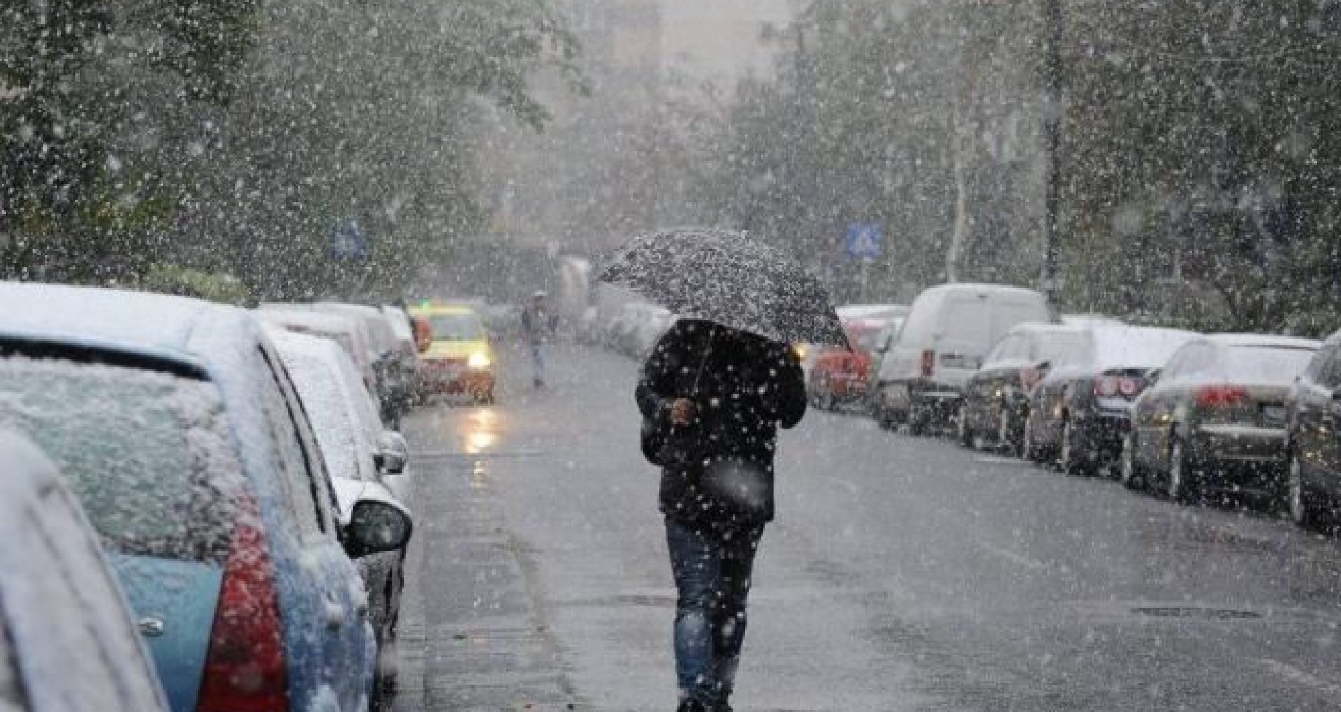 Meteorologii din România anunță primele ninsori din această toamnă. Ce se întâmplă în Moldova