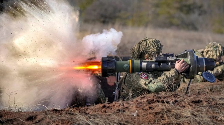 Divergențe între Ucraina și NATO privind tacticile de luptă și utilizarea echipamentelor militare