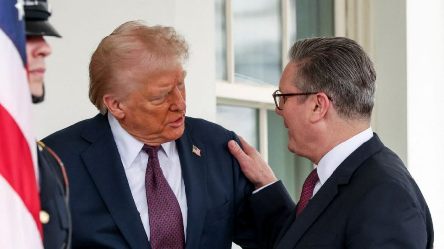 Trump spune că Regatul Unit ar putea să „scape” de tarifele sale: „Starmer a muncit din greu. Își merită salariul”