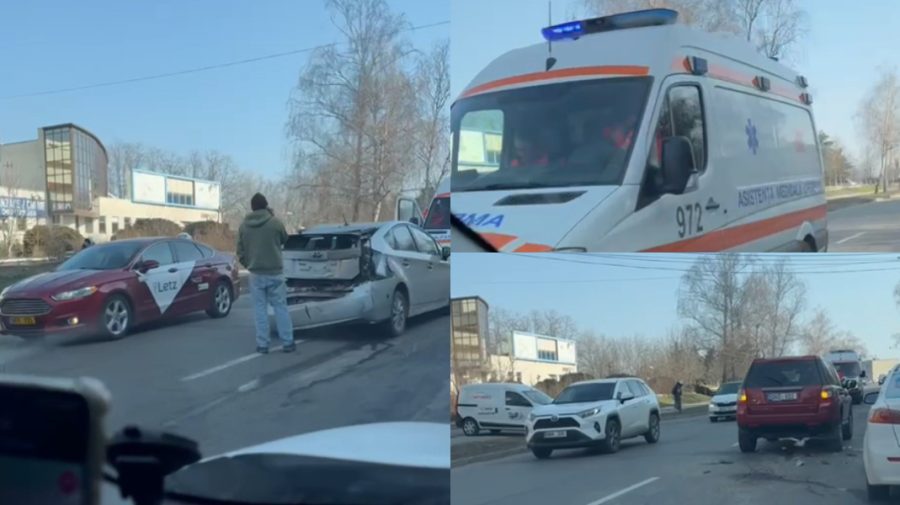 VIDEO Un Land Rover și un taxi s-au lovit violent pe o stradă din Chișinău. O persoană – transportată la spital