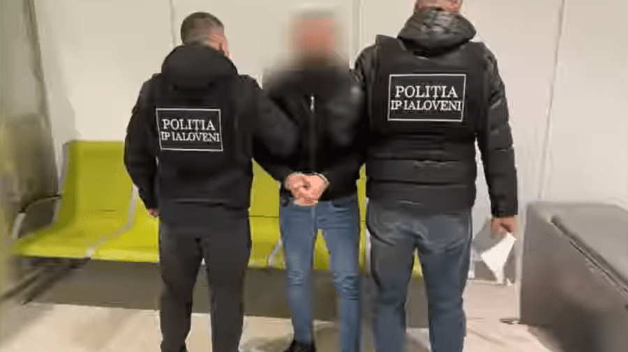 VIDEO Un moldovean învinuit de trafic de copii, reținut în Italia. A fost extrădat în țară