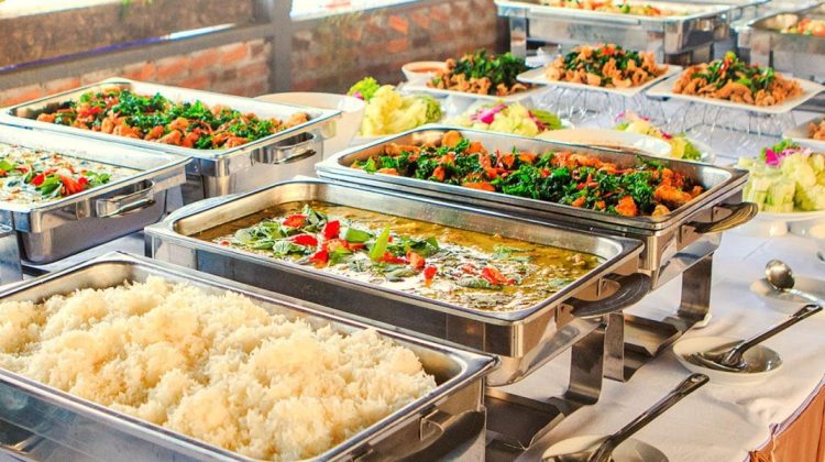 Cateringul va fi permis și în școlile care au cantină