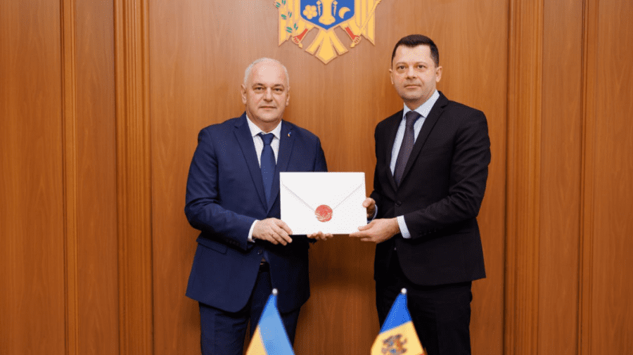 MAE: Ambasadorul ucrainean agreat, Paun Rohovei, a prezentat copiile scrisorilor de acreditare
