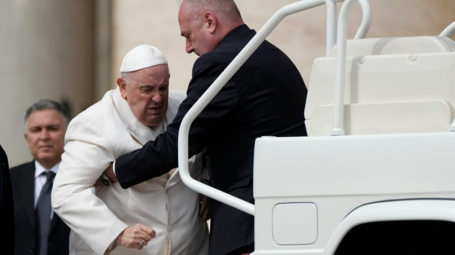 Anunțul Vaticanului despre starea Papei Francisc, după două episoade noi de insuficiență respiratorie