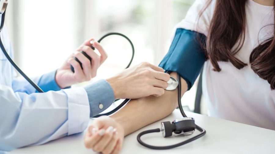 Cum să scazi tensiunea arterială fără medicamente. Recomandările unui specialist