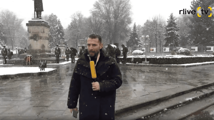 ORA DE LIVE cu TRAIAN de la monumentul lui Ştefan cel Mare, unde începe marşul de Ziua Memoriei şi Recunoştinţei