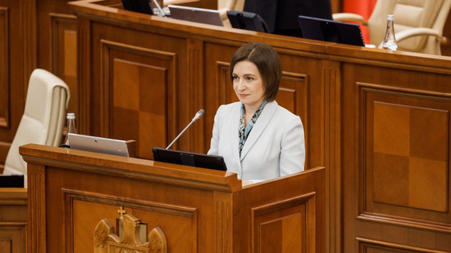 Discursul președintei în Parlament: Roagă deputații să susțină aderarea la UE și vrea revenirea moldovenilor acasă