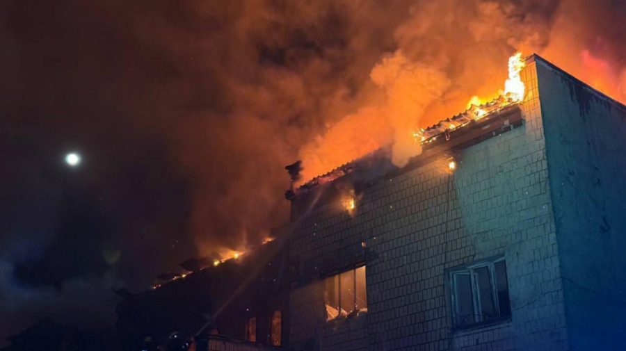 Atac rusesc cu drone kamikaze în regiunea Odesa, pe timpul nopții. Un spital a ars, opt oameni au fost răniți