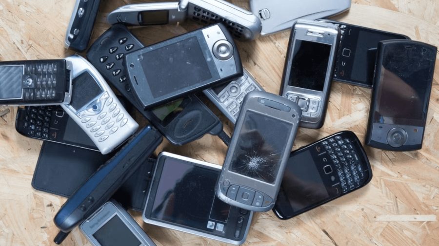 Vechiul tău telefon ar putea valora până la 35 de mii de euro. Care sunt cele mai căutate modele