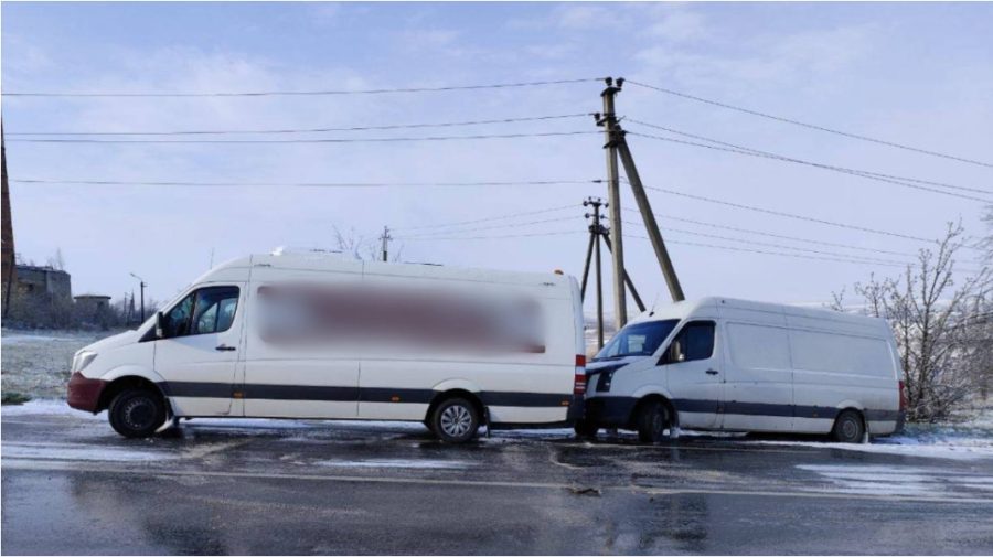 FOTO Două autovehicule s-au tamponat violent în nordul țării. Cum s-a produs accidentul rutier