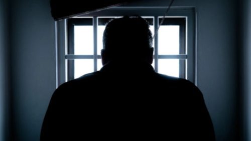 A încercat să-și omoare fosta soție și partenerul ei. După 15 ani de închisoare, va fi expulzat din Moldova