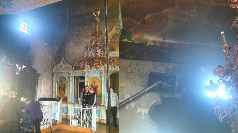 FOTO O biserică din raionul Ocnița a fost cuprinsă de flăcări. IGSU vine cu recomandări în ajunul sărbătorilor de Paști