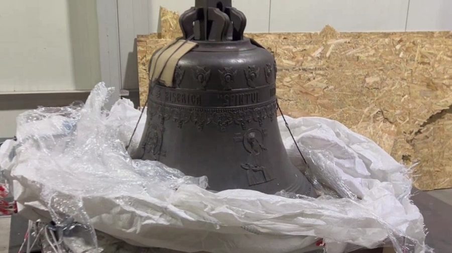 Un moldovean a fost reținut în Lituania pentru transportul unui clopot ortodox: Patriarhul Kirill m-a rugat