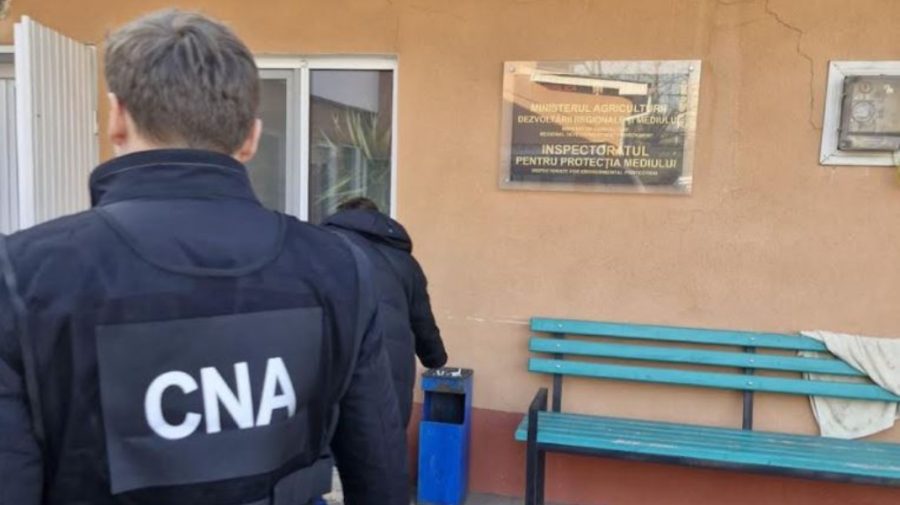 Anchetă de serviciu la Inspectoratul pentru Protecția Mediului, după ce un angajat a fost percheziționat de CNA