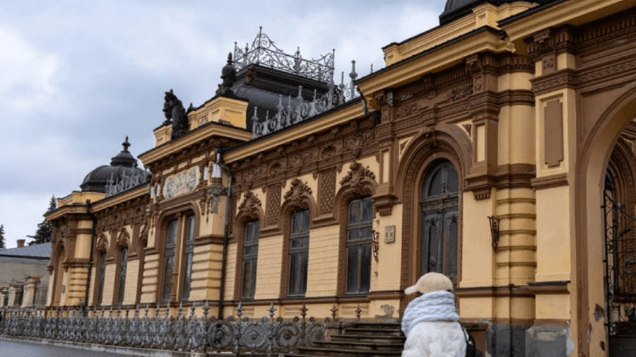 Restaurarea conacelor Herța și Kligman. Experți francezi implicați în proiect