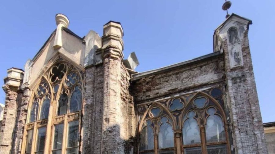 Guvernul sprijină restaurarea monumentelor cu fonduri din Cultură