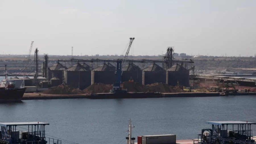 Rusia impune noi restricţii asupra porturilor de la Marea Neagră prin care se face export de petrol