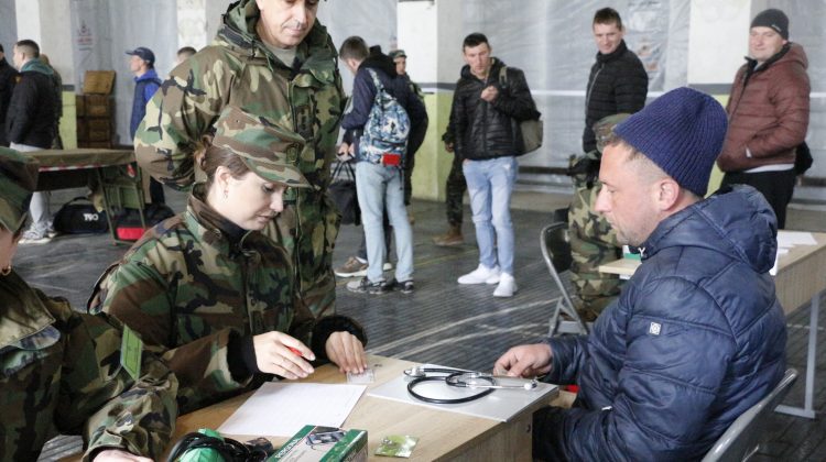 Rezerviștii Forțelor Armate, în acțiune. Timp de cinci zile vor participa la exerciții de instruire