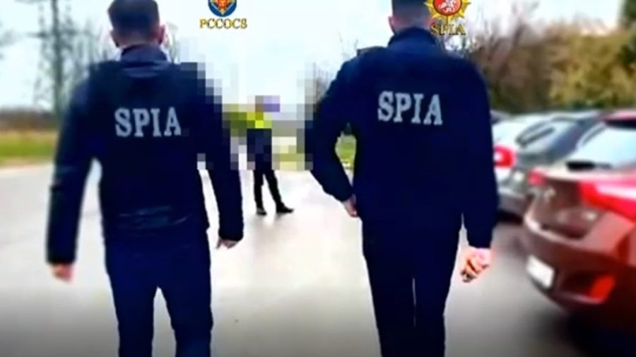 Trafic de influență la Cantemir: Un polițist a fost reținut pentru 72 de ore