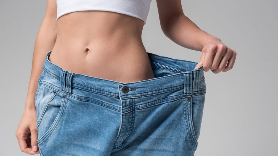 Ce trebuie să bei dacă vrei să ai un abdomen mai tonifiat și plat?