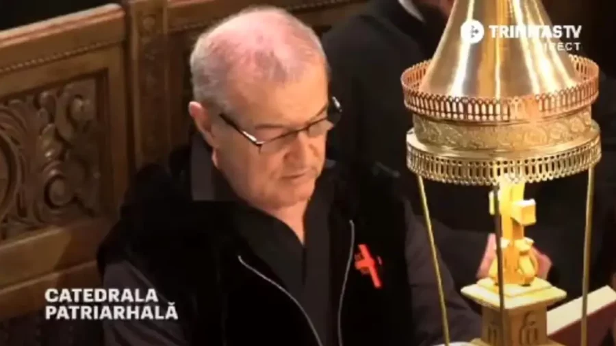 STOP CADRU Patriarhul a dispus ca Becali să nu mai aibă acces la strana Catedralei din București: deranjează când cântă