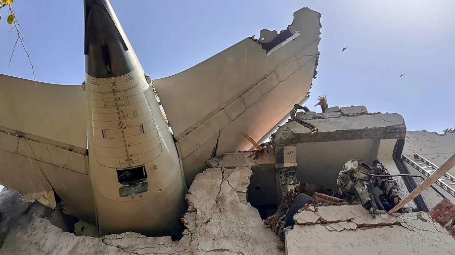 Tragedia aviatică din India. A fost recuperată şi cea de-a doua cutie neagră
