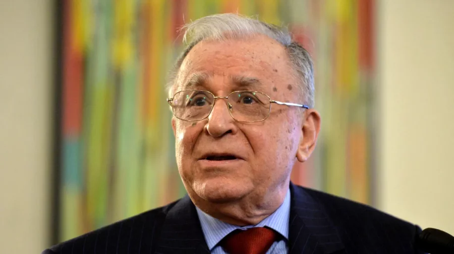 Pregătiri pentru posibile funeralii de stat la București. Cum vor acționa autoritățile române, dacă moare Ion Iliescu