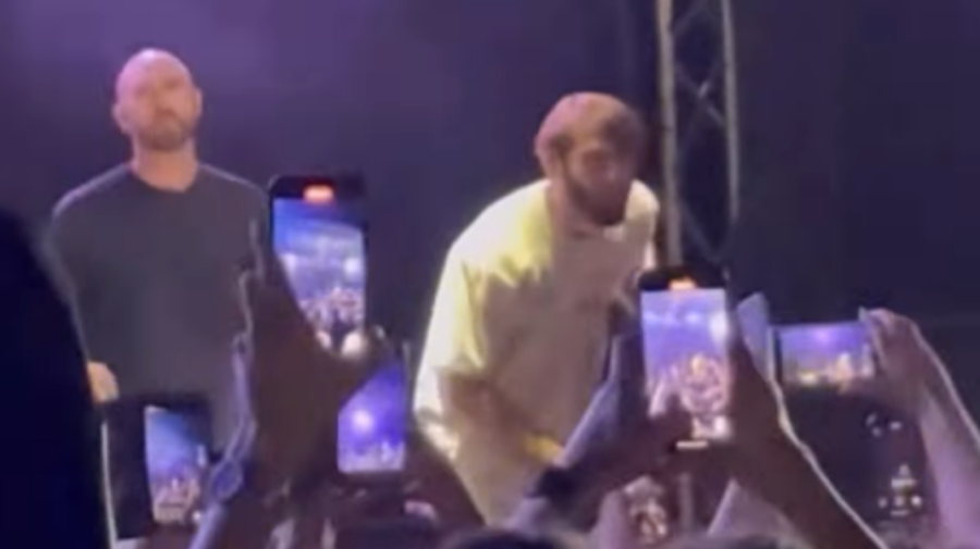 VIDEO Hramul Sîngera s-a lăsat cu scandal! Raperii Magnat și Feoctist au întrerupt concertul
